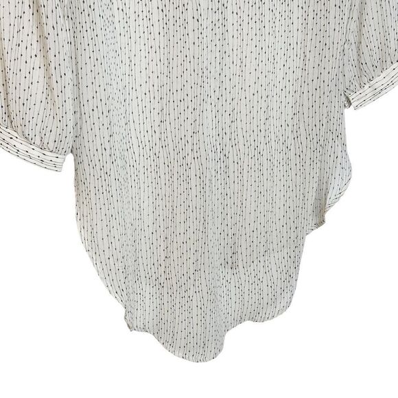 ASTR Button Down Top White Print Tunic Size Medium - Picture 9 of 13
